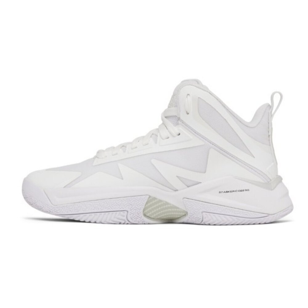 Moolah Women's Triple Double White Sneakers Basketball Shoes Size 8 New